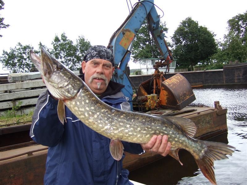 Snoekdag in het water