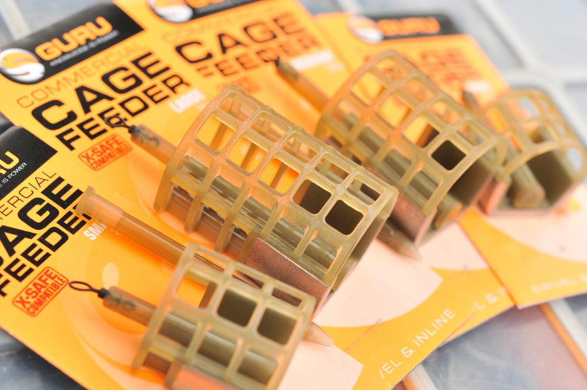 Guru Commercial Cage Feeder Large 30 gr Guru Commercial Cage Feeder Large 30 gr